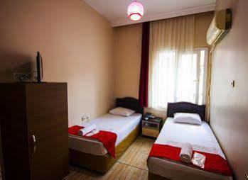 Cicek Palas Otel Измир Екстериор снимка